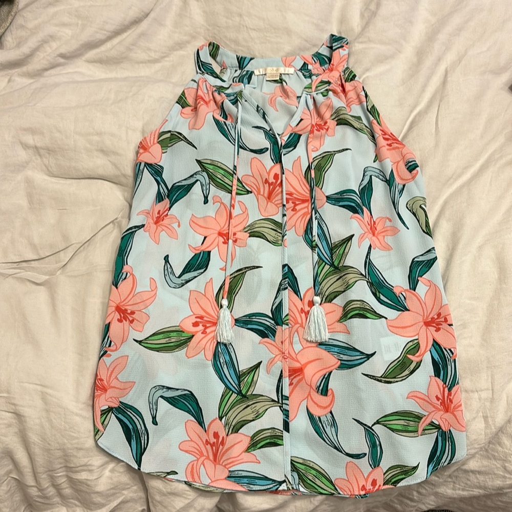 c&e floral top